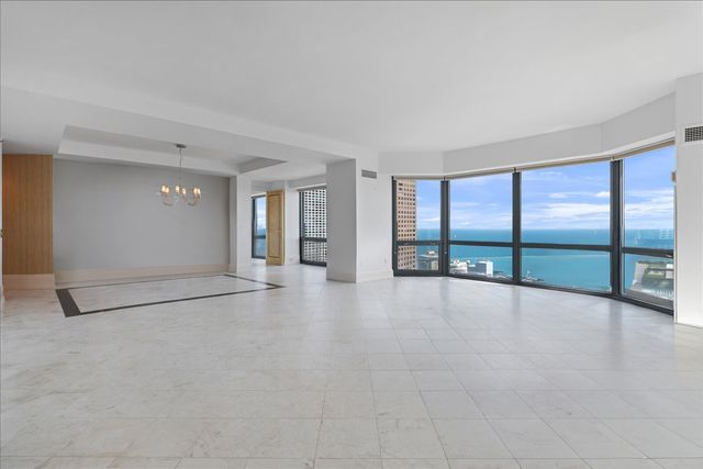 100 E Huron Street 4703, Chicago, IL 60611