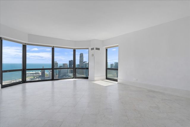 100 E Huron Street 4703, Chicago, IL 60611