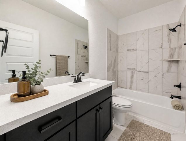 1440 Riva Ridge DR, Leander, TX 78641
