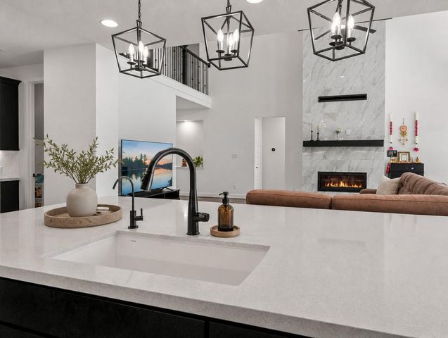 1440 Riva Ridge DR, Leander, TX 78641