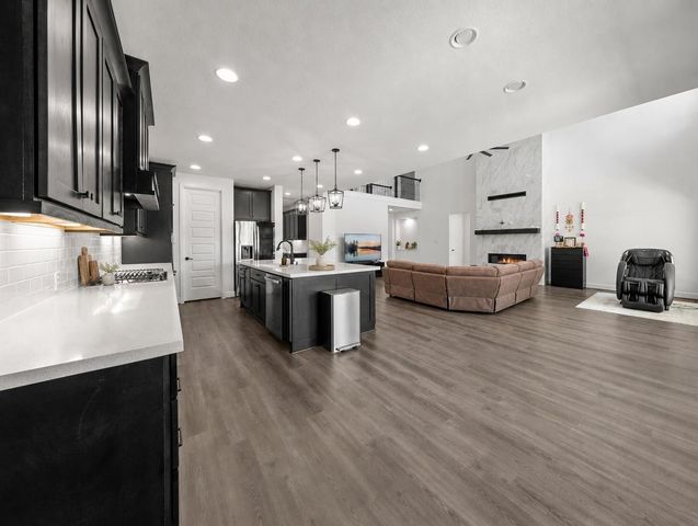 1440 Riva Ridge DR, Leander, TX 78641