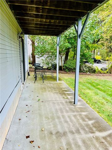 11 College Hill Road 5B, Warwick, RI 02886