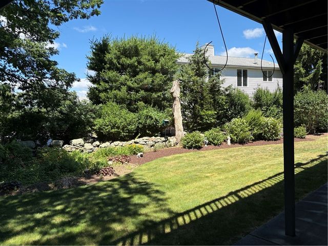 11 College Hill Road 5B, Warwick, RI 02886