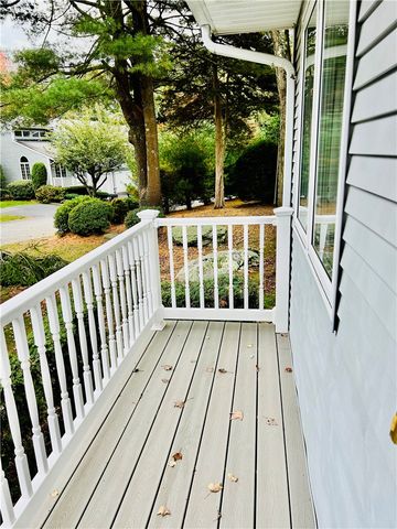 11 College Hill Road 5B, Warwick, RI 02886
