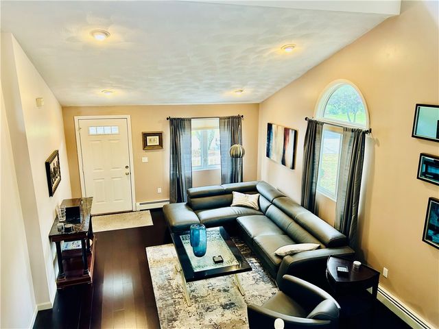 11 College Hill Road 5B, Warwick, RI 02886