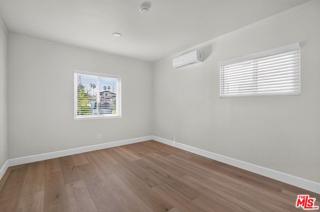 1720 S Genesee Avenue, Los Angeles, CA 90019