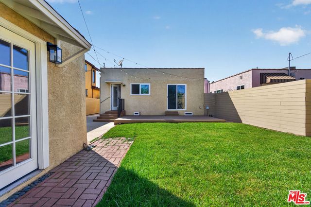 1720 S Genesee Avenue, Los Angeles, CA 90019