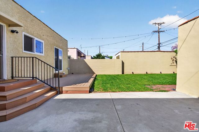 1720 S Genesee Avenue, Los Angeles, CA 90019