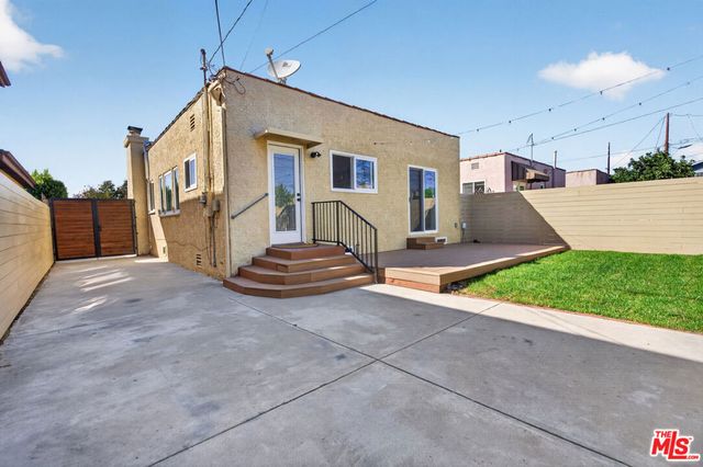 1720 S Genesee Avenue, Los Angeles, CA 90019