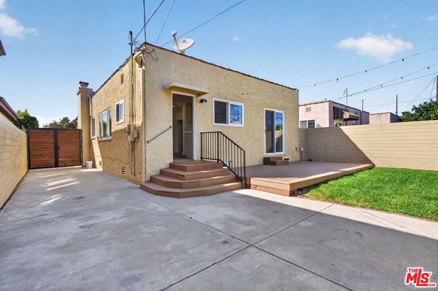 1720 S Genesee Avenue, Los Angeles, CA 90019