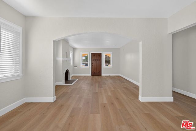 1720 S Genesee Avenue, Los Angeles, CA 90019