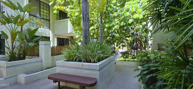 235 S Holliston Avenue 113, Pasadena, CA 91106