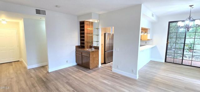 235 S Holliston Avenue 113, Pasadena, CA 91106