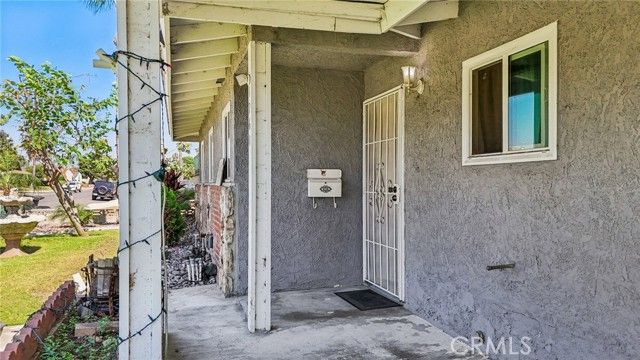 1260 Lincoln Avenue, Pomona, CA 91767