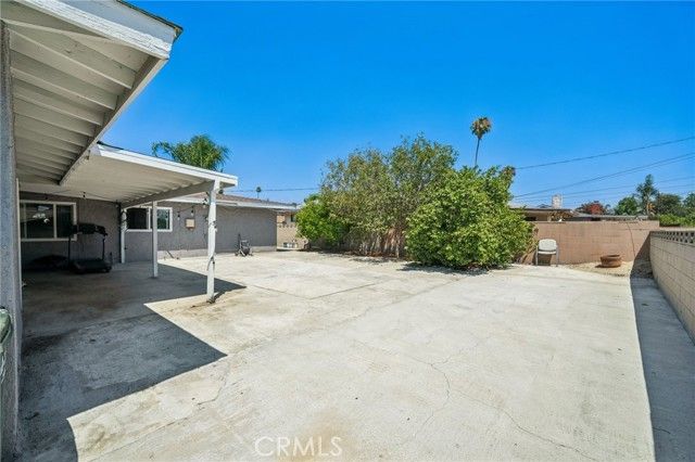 1260 Lincoln Avenue, Pomona, CA 91767