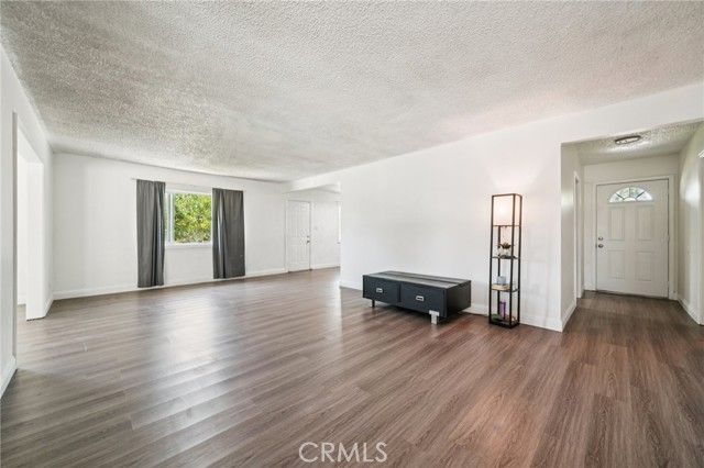 1260 Lincoln Avenue, Pomona, CA 91767