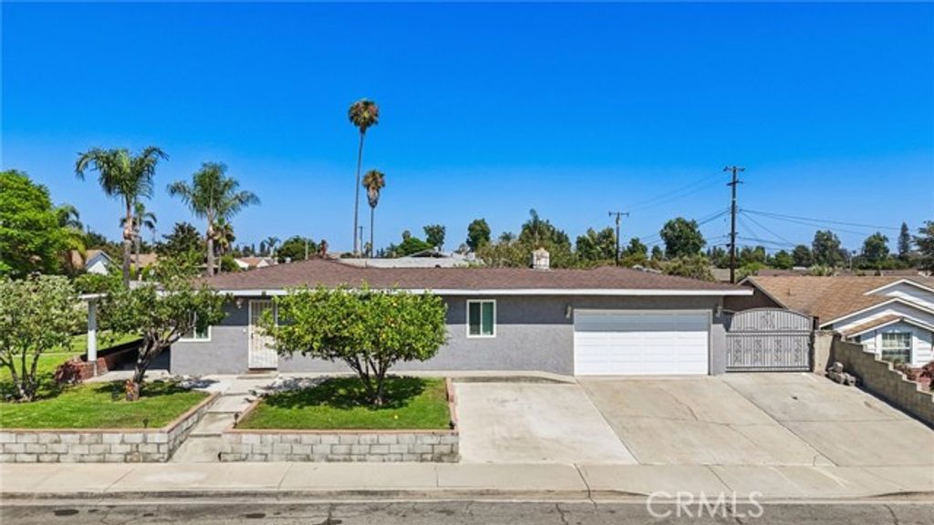 1260 Lincoln Avenue, Pomona, CA 91767