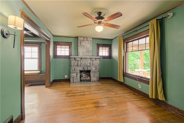 4231 Holmes Street, Kansas City, MO 64110