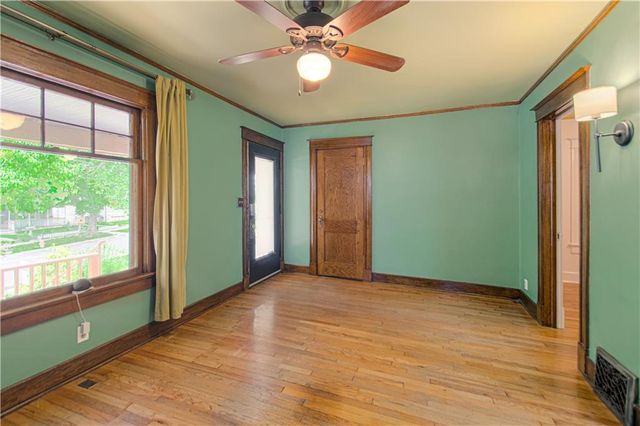 4231 Holmes Street, Kansas City, MO 64110