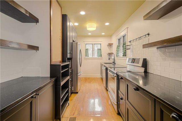 4231 Holmes Street, Kansas City, MO 64110