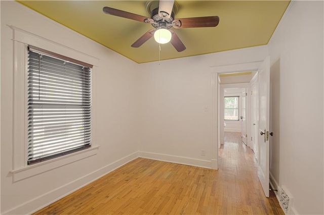 4231 Holmes Street, Kansas City, MO 64110