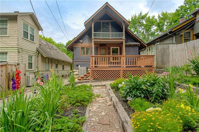 4231 Holmes Street, Kansas City, MO 64110