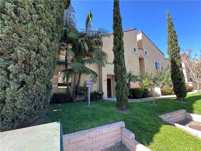 3985 Nobel Drive 329, San Diego, CA 92122