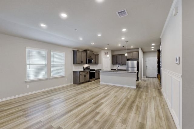 1128 Kennesaw Drive, College Station, TX 77845