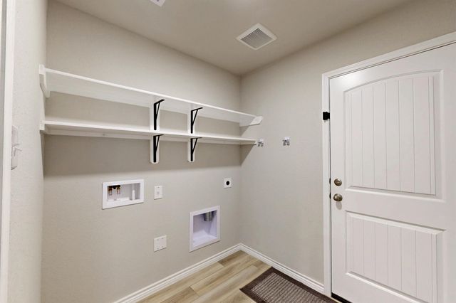 1128 Kennesaw Drive, College Station, TX 77845