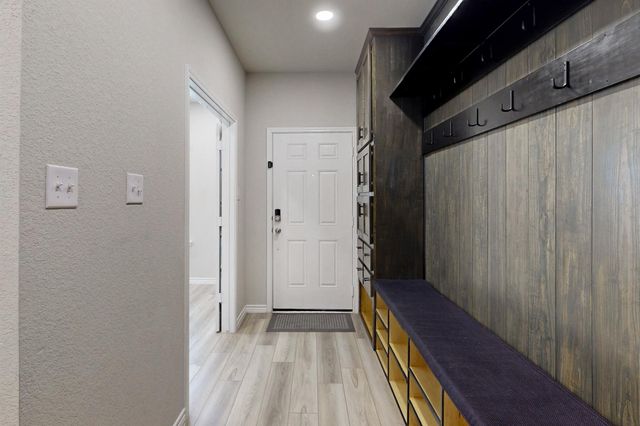 1128 Kennesaw Drive, College Station, TX 77845