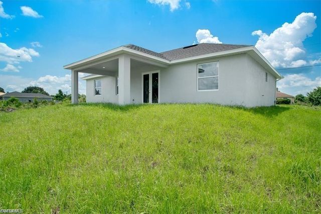 518 HARRY THAYER AVENUE S, Lehigh Acres, FL 33974