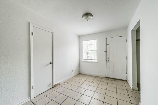 9710 Galaxy Street, Houston, TX 77078