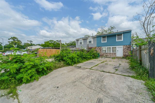 9710 Galaxy Street, Houston, TX 77078