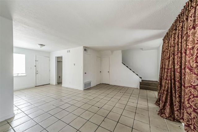 9710 Galaxy Street, Houston, TX 77078