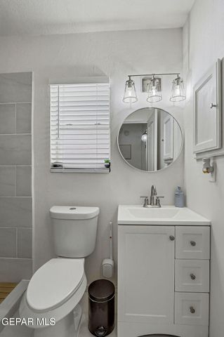 2802 CASTLE HILL Circle, El Paso, TX 79936
