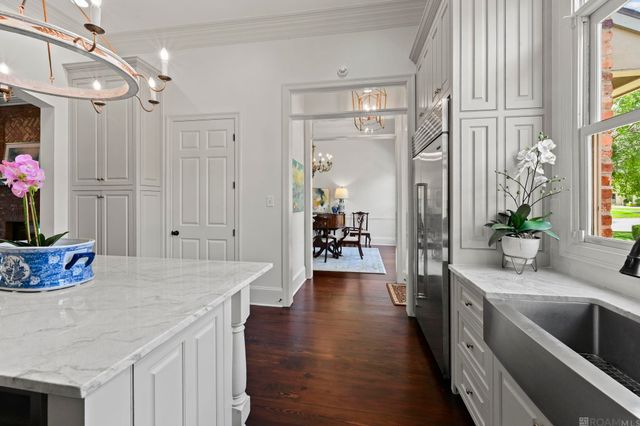 9631 Myrtle Ln, Baton Rouge, LA 70810