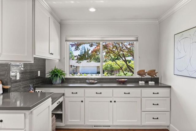 20005 Scotland Drive, Saratoga, CA 95070