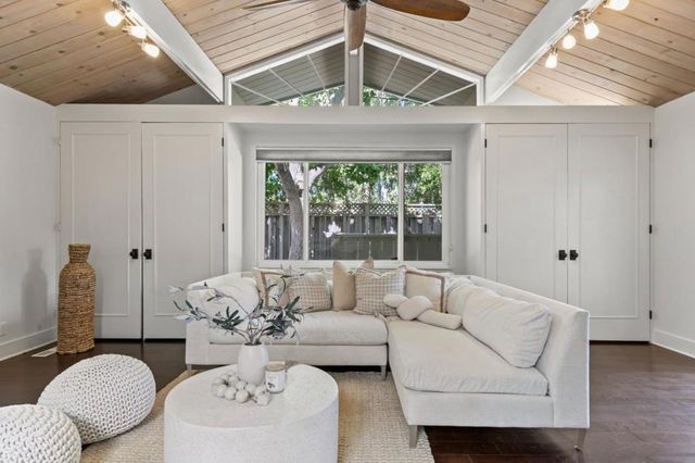 20005 Scotland Drive, Saratoga, CA 95070