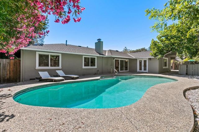 20005 Scotland Drive, Saratoga, CA 95070