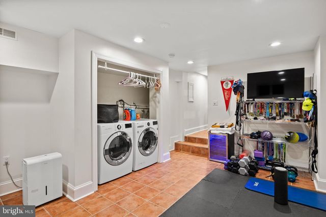 1428 PEMBERTON ST, Philadelphia, PA 19146