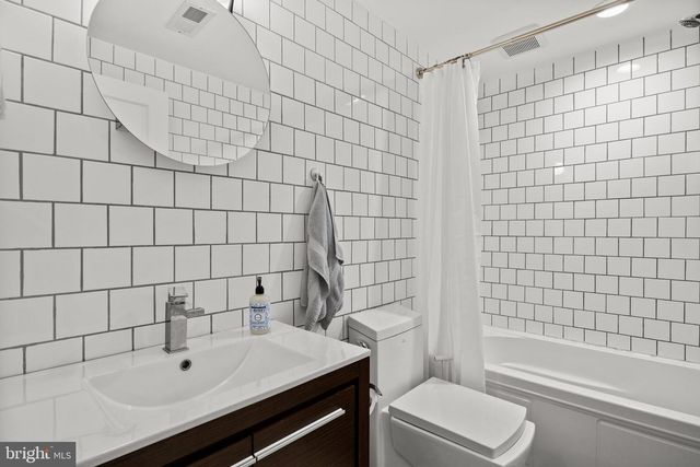 1428 PEMBERTON ST, Philadelphia, PA 19146
