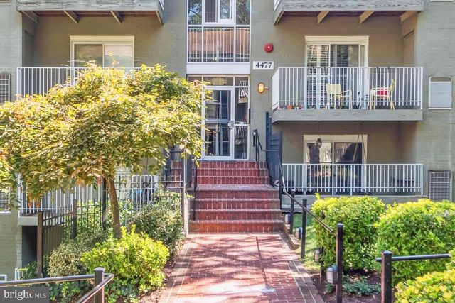 4477 B St SE Apt 104, Washington, DC 20019