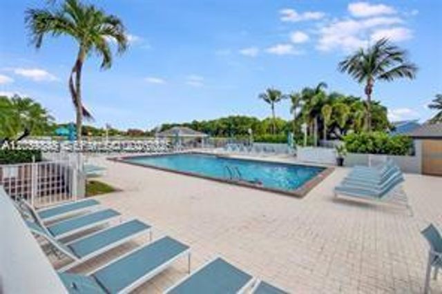 1900 N Bayshore Dr 3518, Miami, FL 33132