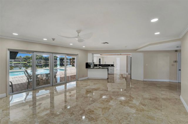 7130 SW 9th Street, Plantation, FL 33317