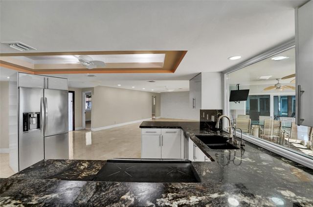 7130 SW 9th Street, Plantation, FL 33317