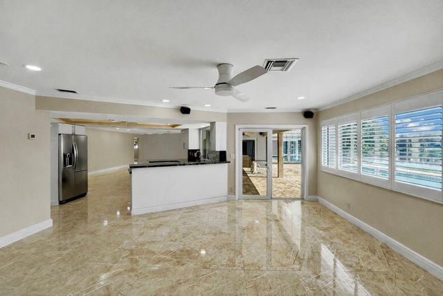 7130 SW 9th Street, Plantation, FL 33317