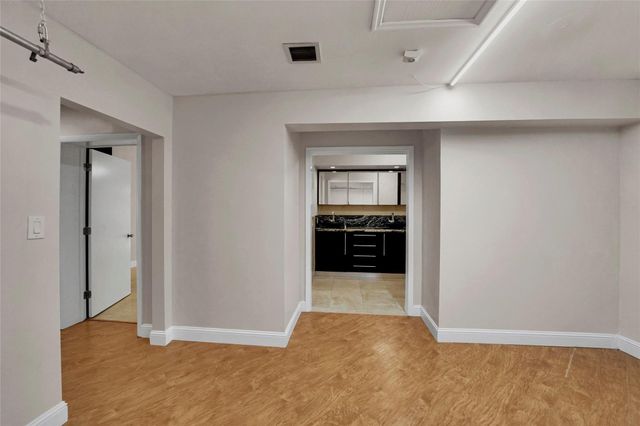 7130 SW 9th Street, Plantation, FL 33317