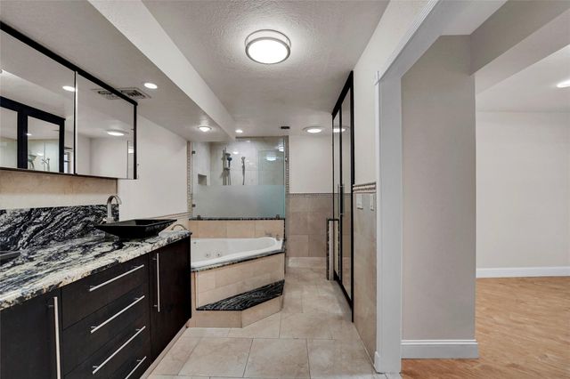 7130 SW 9th Street, Plantation, FL 33317