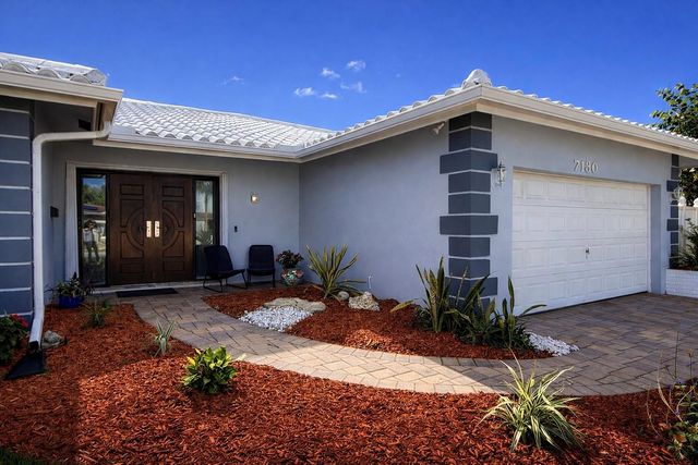 7130 SW 9th Street, Plantation, FL 33317