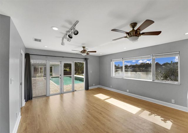 7130 SW 9th Street, Plantation, FL 33317